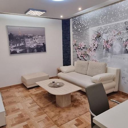 Apartman Croatea Zagreb Bagian luar foto